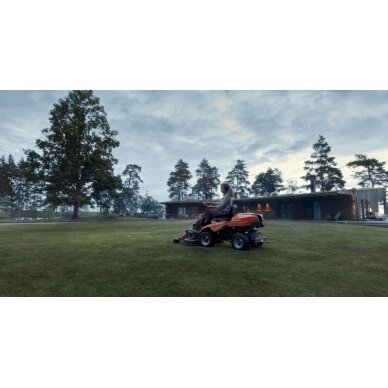 HUSQVARNA R 216T AWD 4